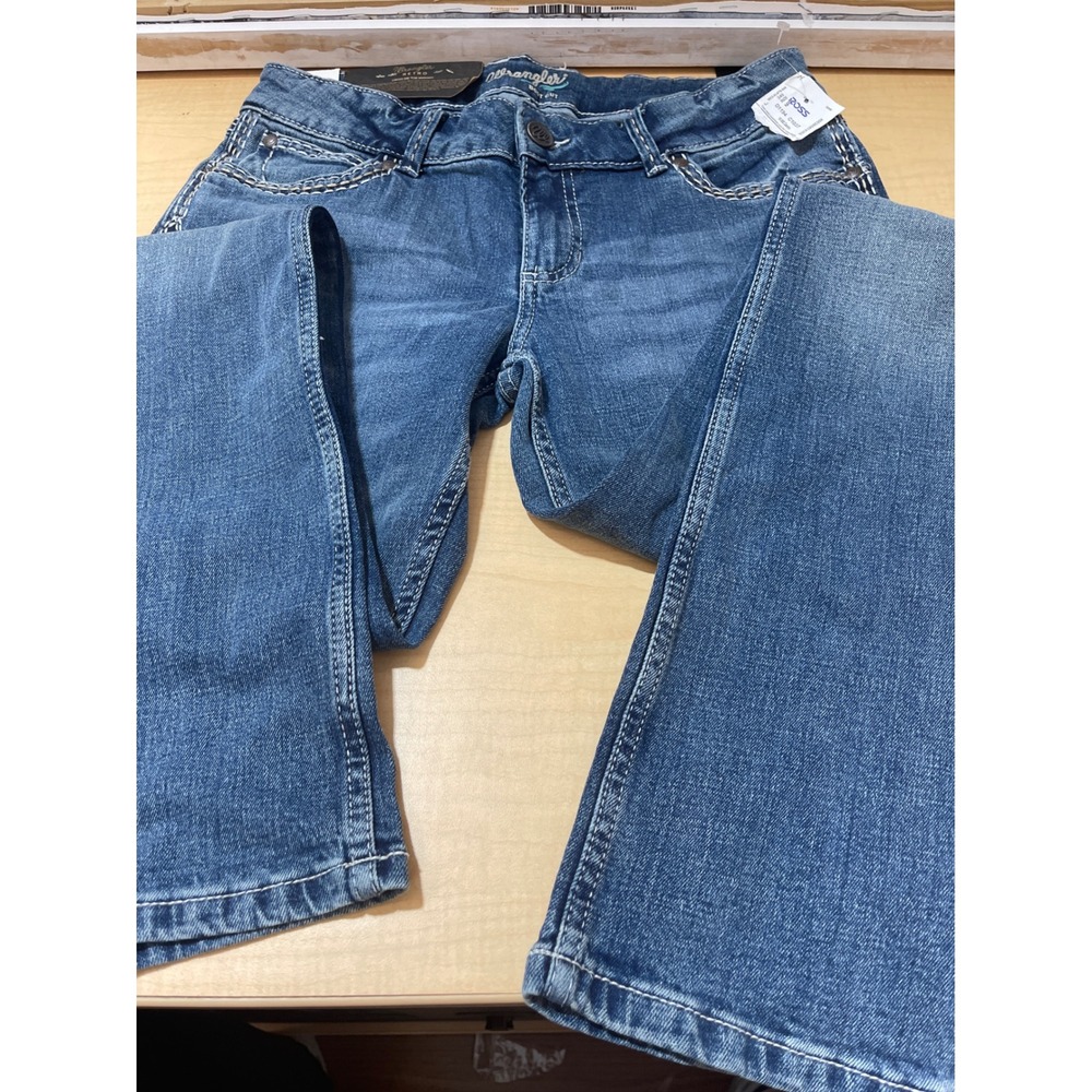 Wrangler Retro Sadie Low Rise Bootcut Jeans Medium Wash Blue 9x36 NWT